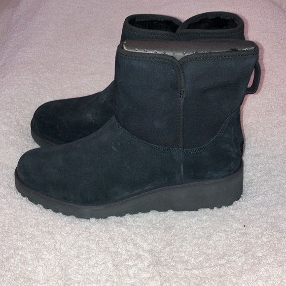 UGG Black Boots Sleek and Stylish New without tags - Picture 6 of 6